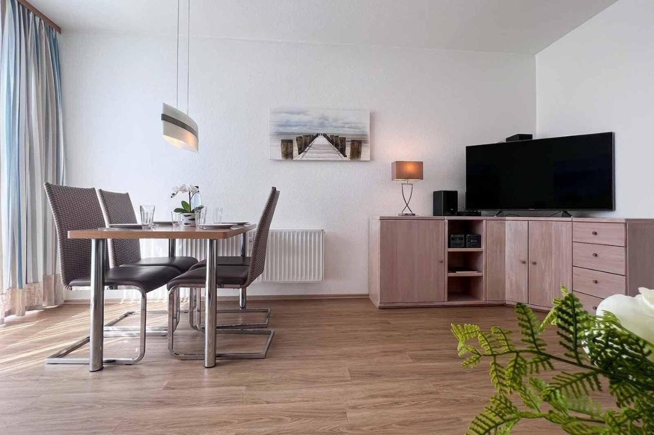 Ferienwohnung-47-mit-schwimmbad-sauna-residenz-passat-doese *